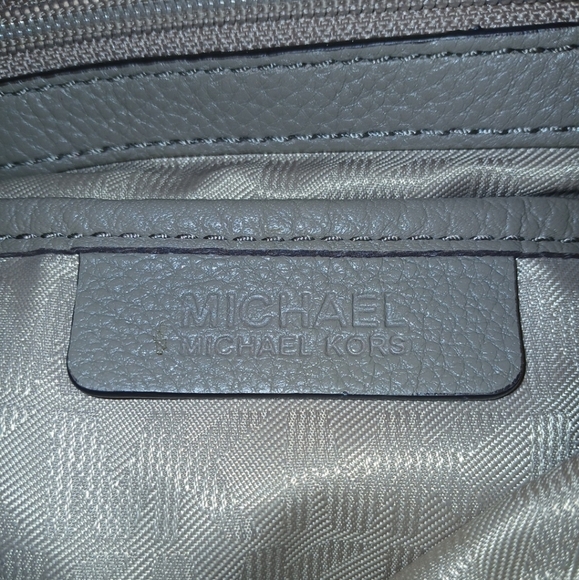 Michael Kors Shoulder Bag Taupe Pebbled Leather Purse - Picture 8 of 12